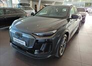 Audi Q6 1