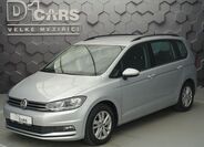 Volkswagen Touran 1