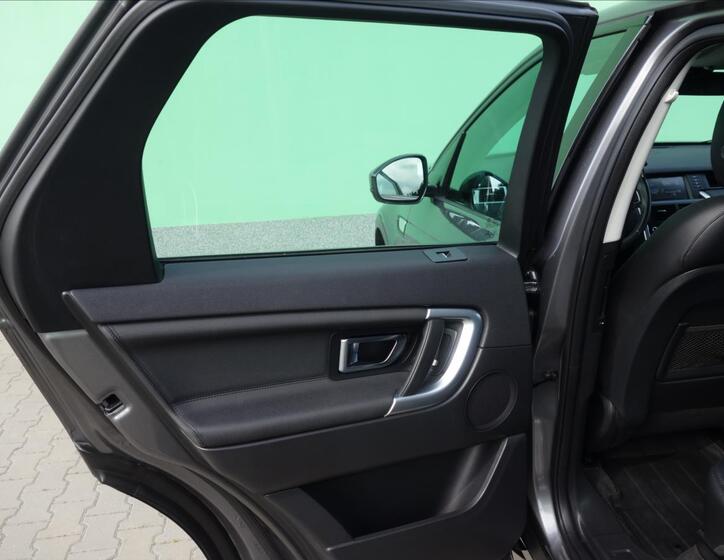 Land Rover Discovery Sport 26