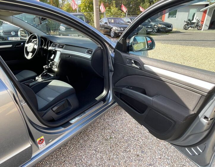 Škoda Superb 18