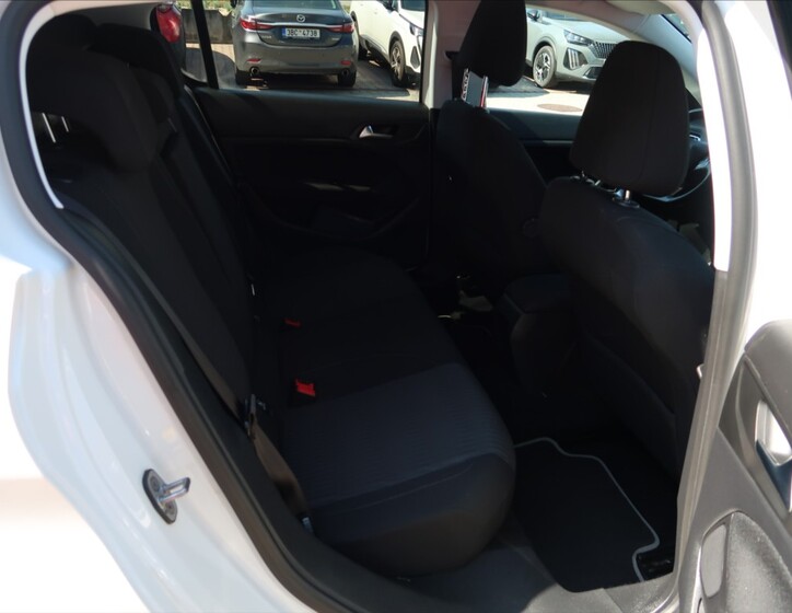 Peugeot 308 10