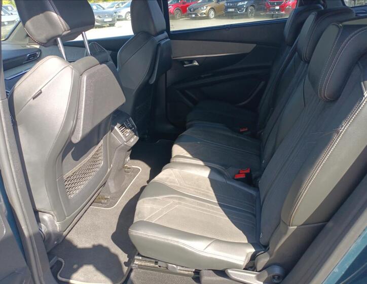 Peugeot 5008 17