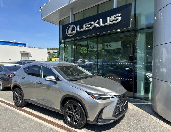 Lexus NX 450h+ 7