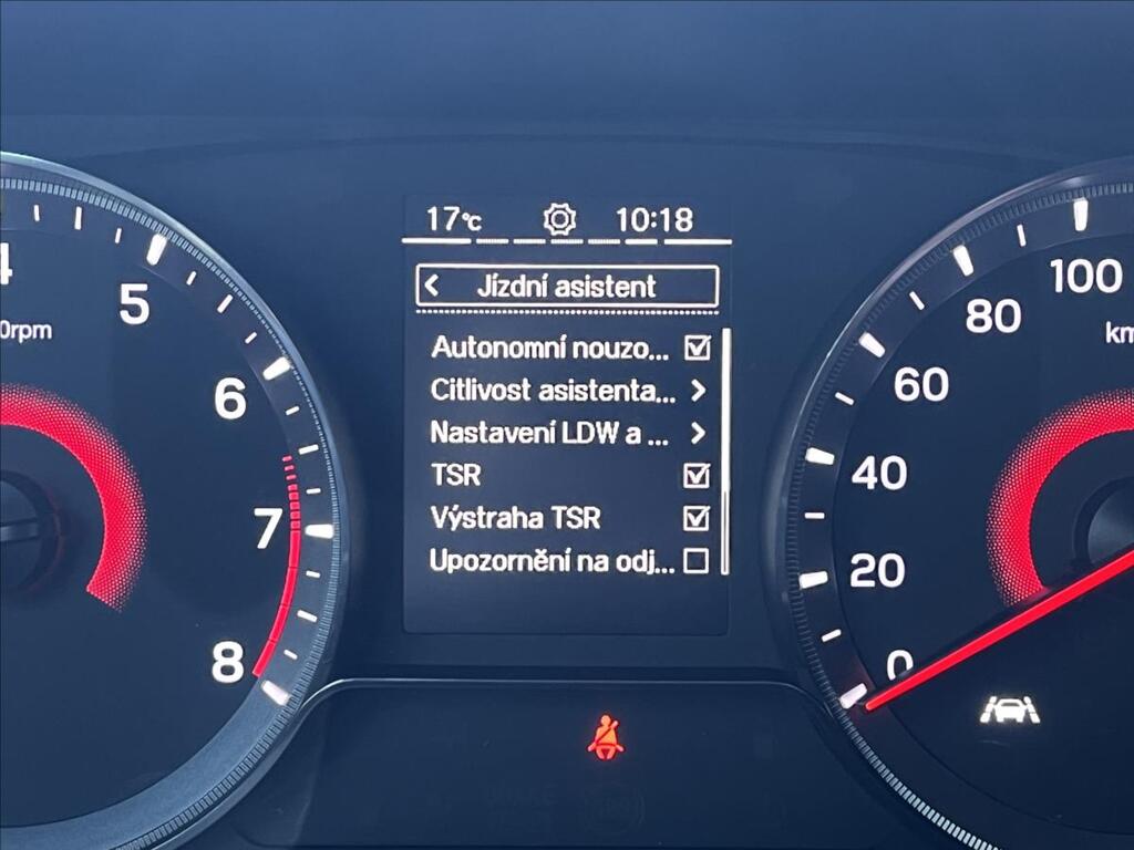 SsangYong Tivoli 13