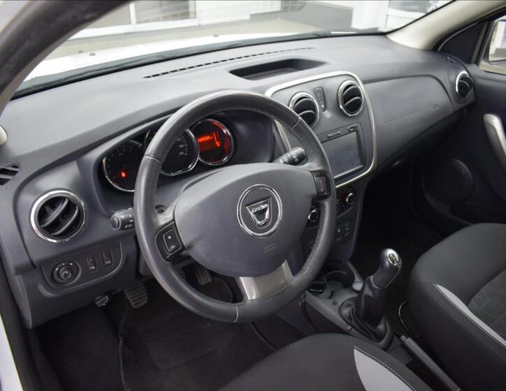 Dacia Sandero 9