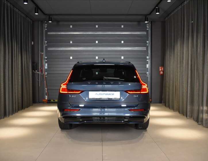 Volvo V60 5