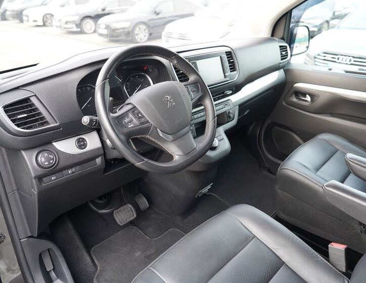 Peugeot Traveller 15