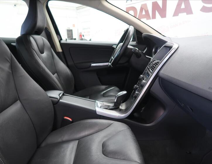 Volvo XC60 12