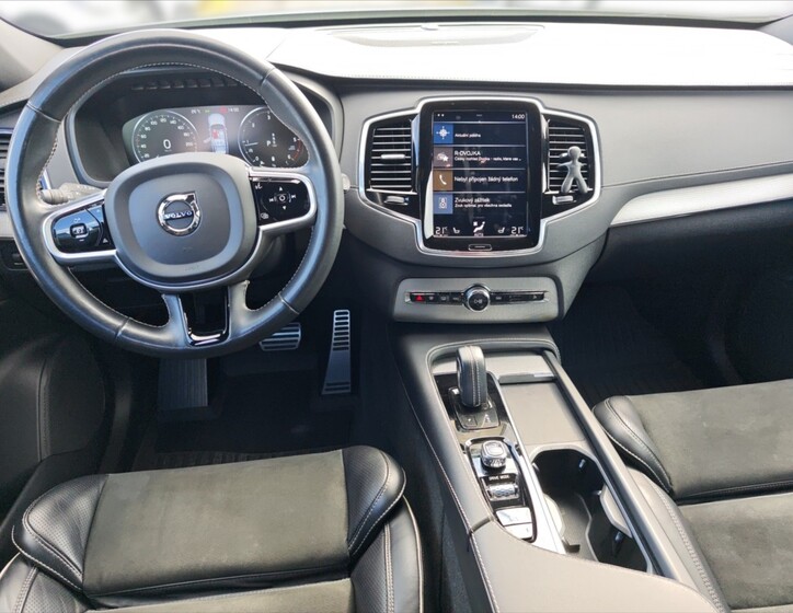 Volvo XC90 9