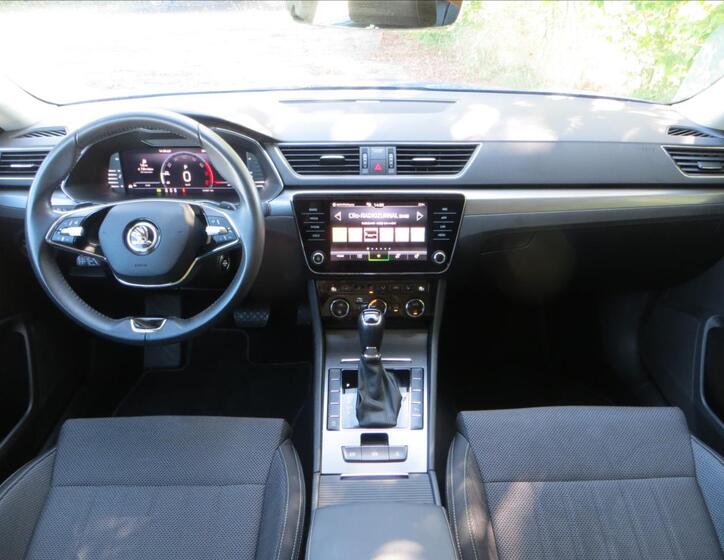 Škoda Superb 27