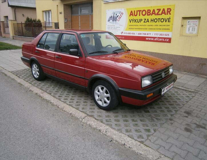 Volkswagen Jetta 1