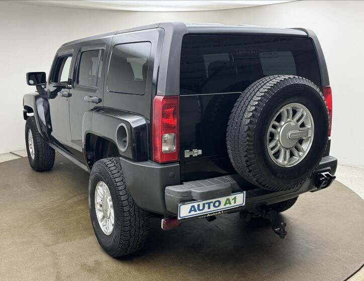 Hummer H3 6