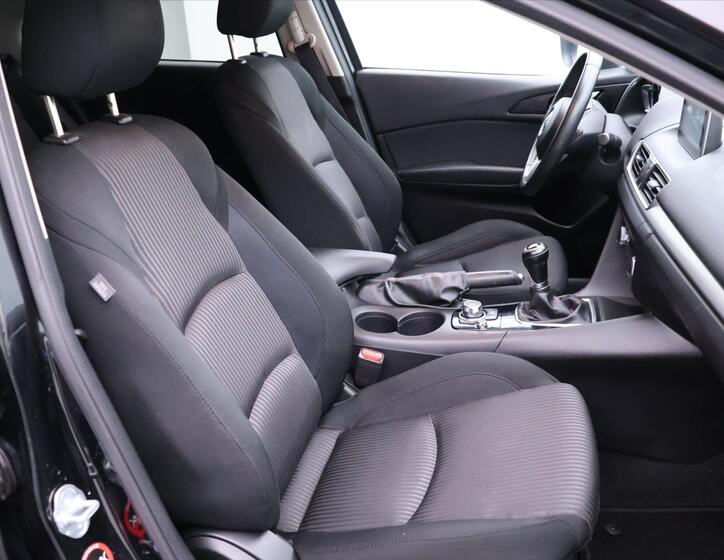 Mazda 3 13
