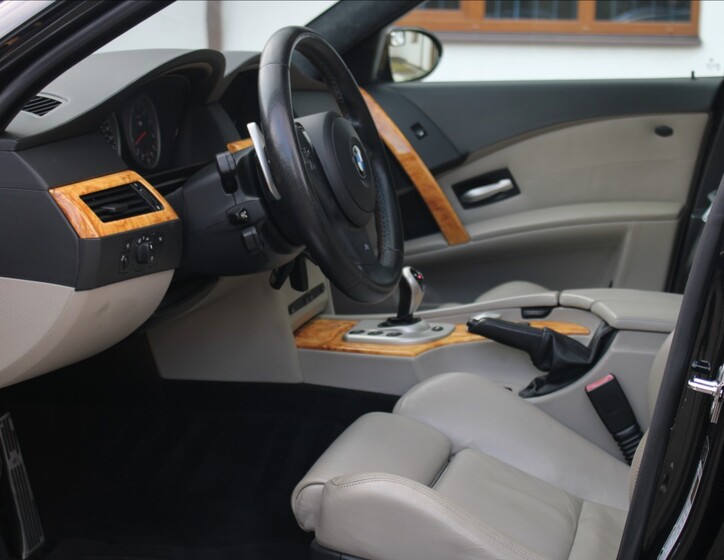 BMW M5 15