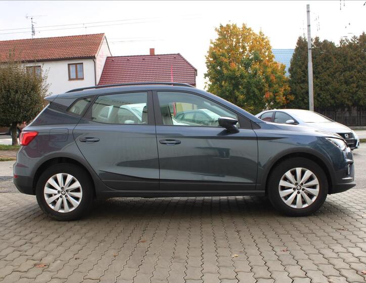 Seat Arona 3