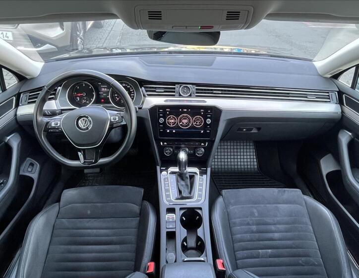 Volkswagen Passat 10