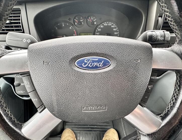 Ford Transit 18
