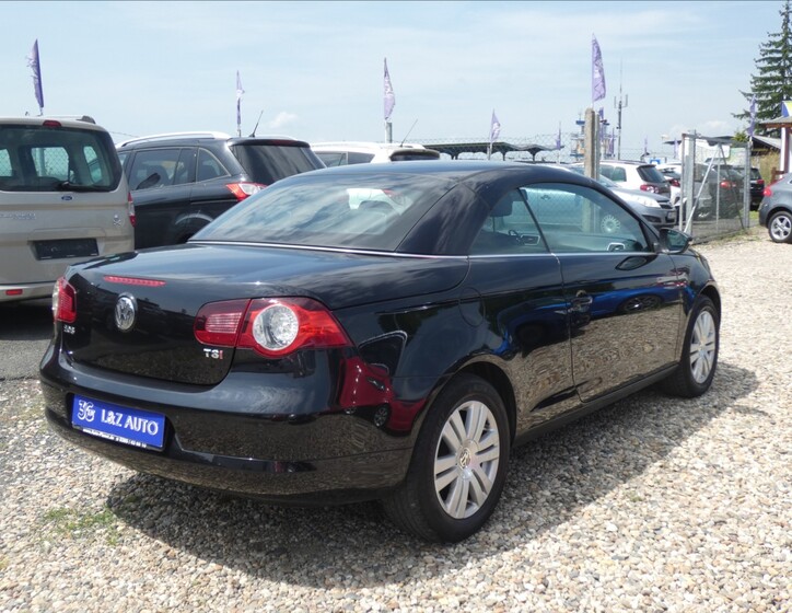 Volkswagen EOS 4