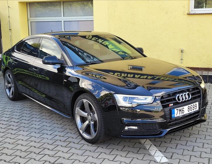Audi A5 1
