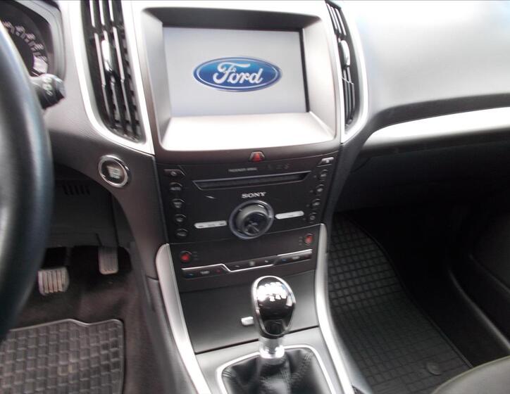 Ford Galaxy 18