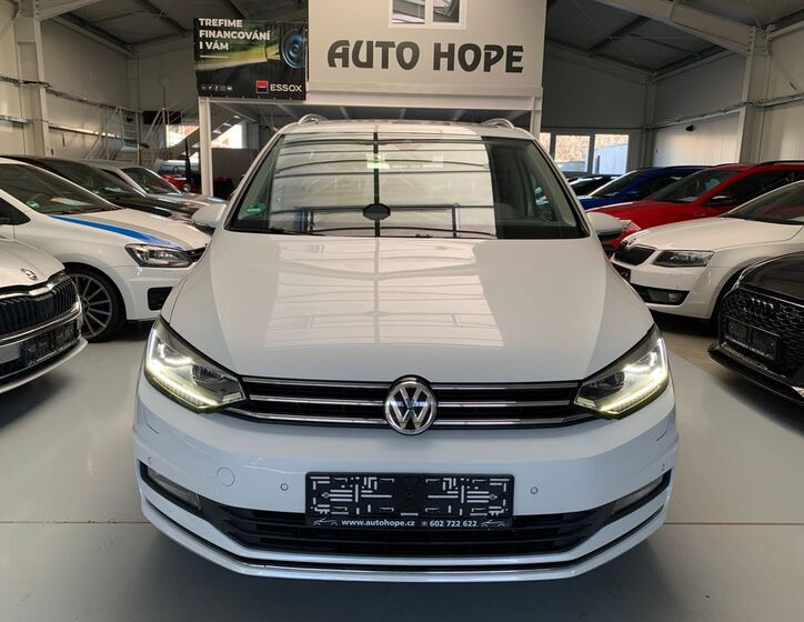 Volkswagen Touran 2