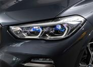 BMW X5 8