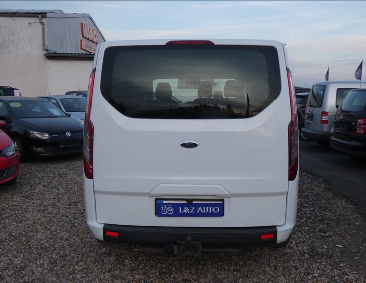 Ford Transit Custom 5