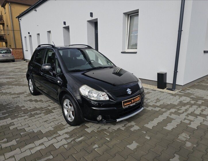 Suzuki SX4 1