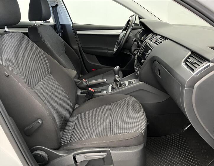 Škoda Octavia 21