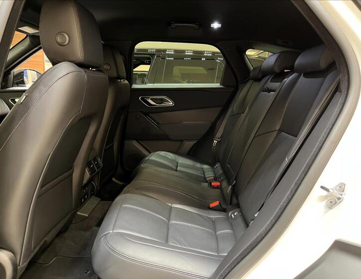 Land Rover Range Rover Velar 19