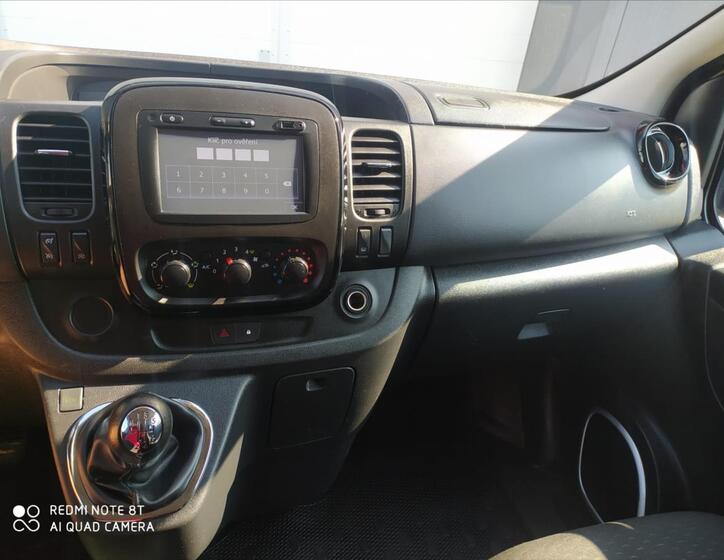 Opel Vivaro 12