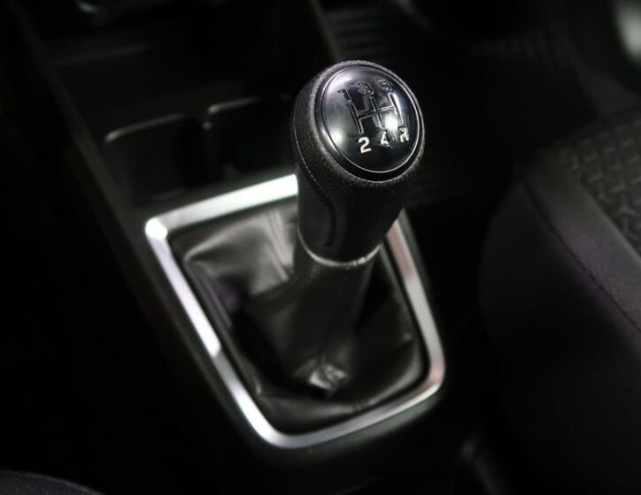 Suzuki Swift 25