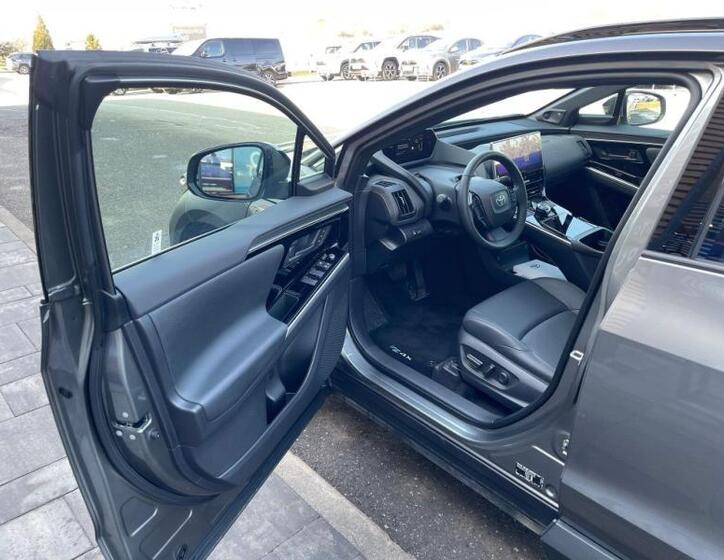 Toyota bZ4X 17