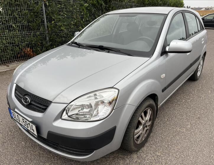 KIA Rio 1