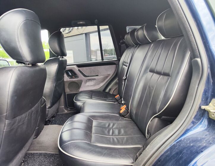 Jeep Grand Cherokee 11