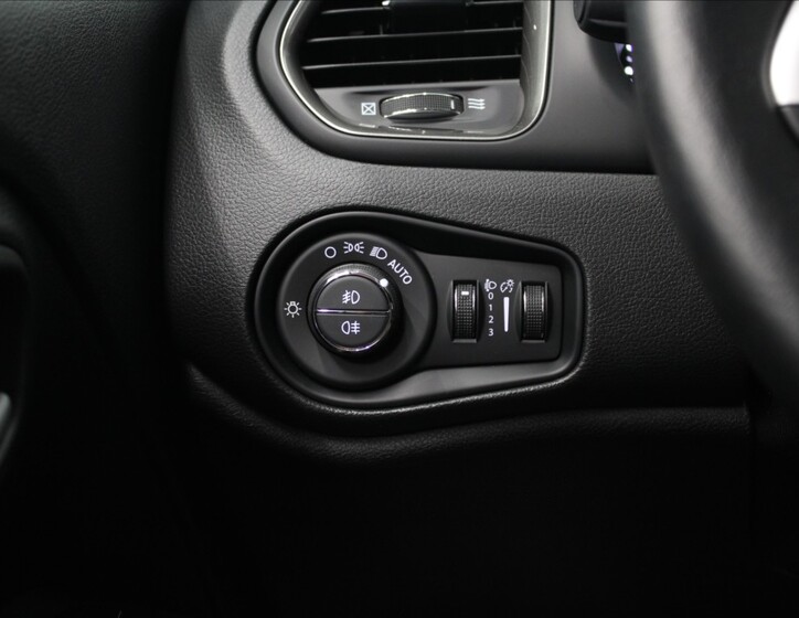 Jeep Renegade 18