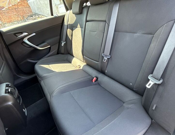 Opel Insignia 25