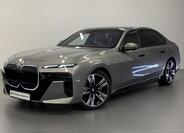 BMW i7 1
