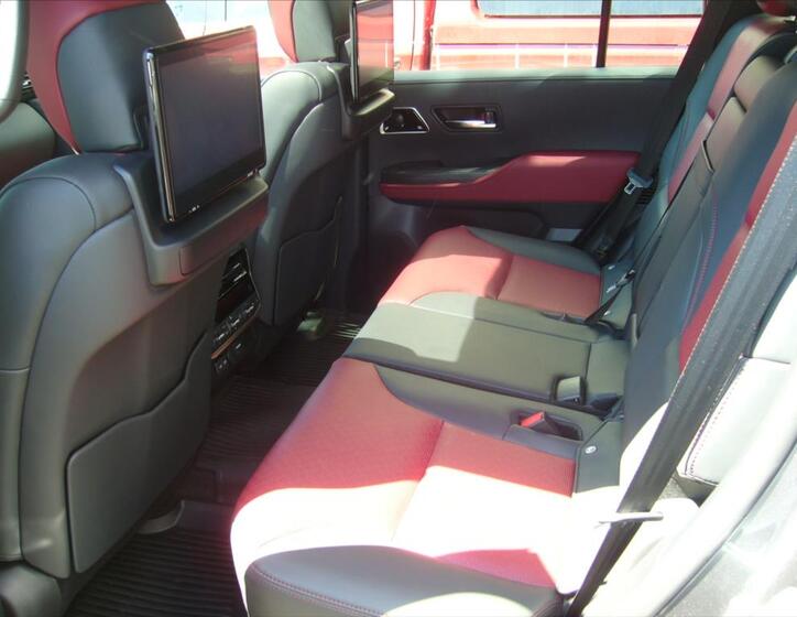 Toyota Land Cruiser 9