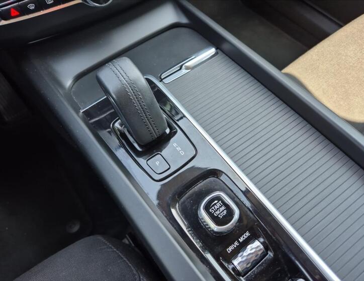 Volvo XC60 16