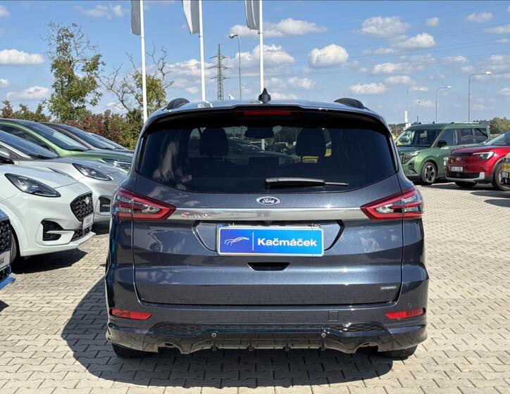 Ford S-MAX 4
