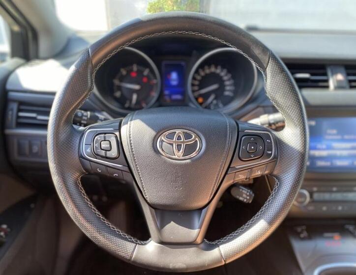Toyota Avensis 15