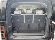 Land Rover Defender 19