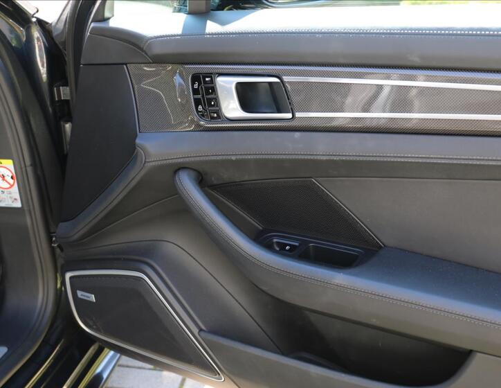 Porsche Panamera 47