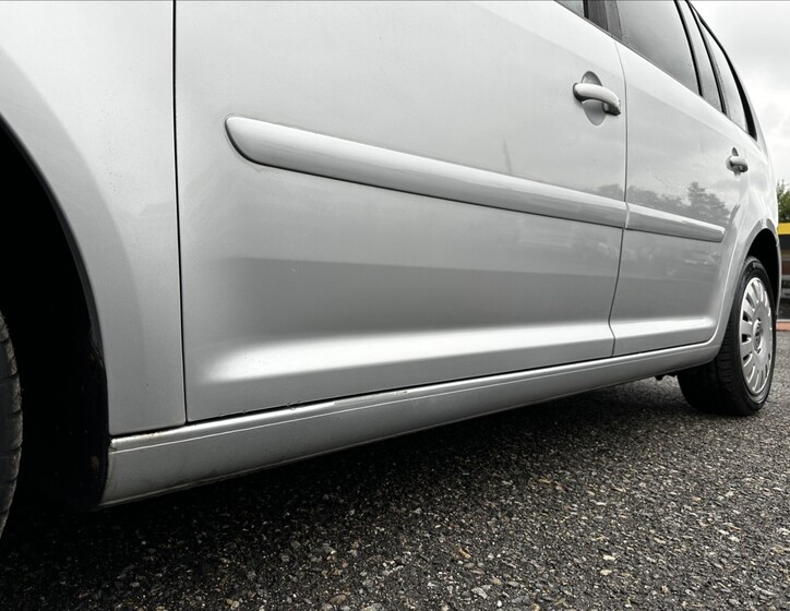 Volkswagen Touran 20