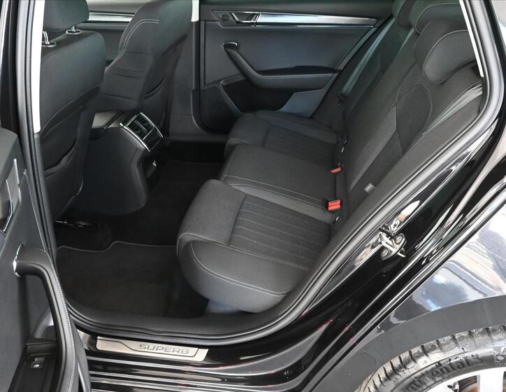 Škoda Superb 10