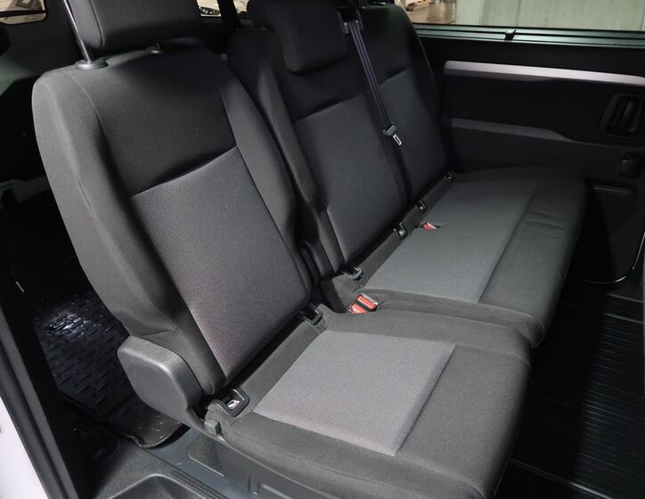 Toyota ProAce 12
