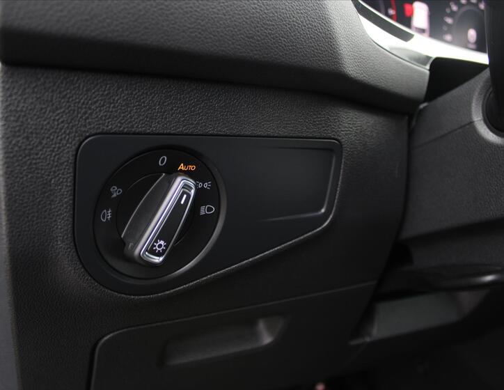 Volkswagen Tiguan 30