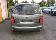Volkswagen Touran 6