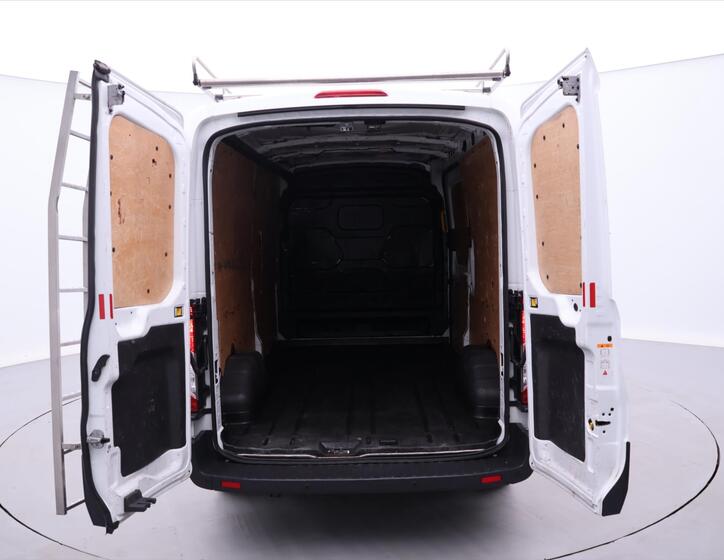 Ford Transit 9
